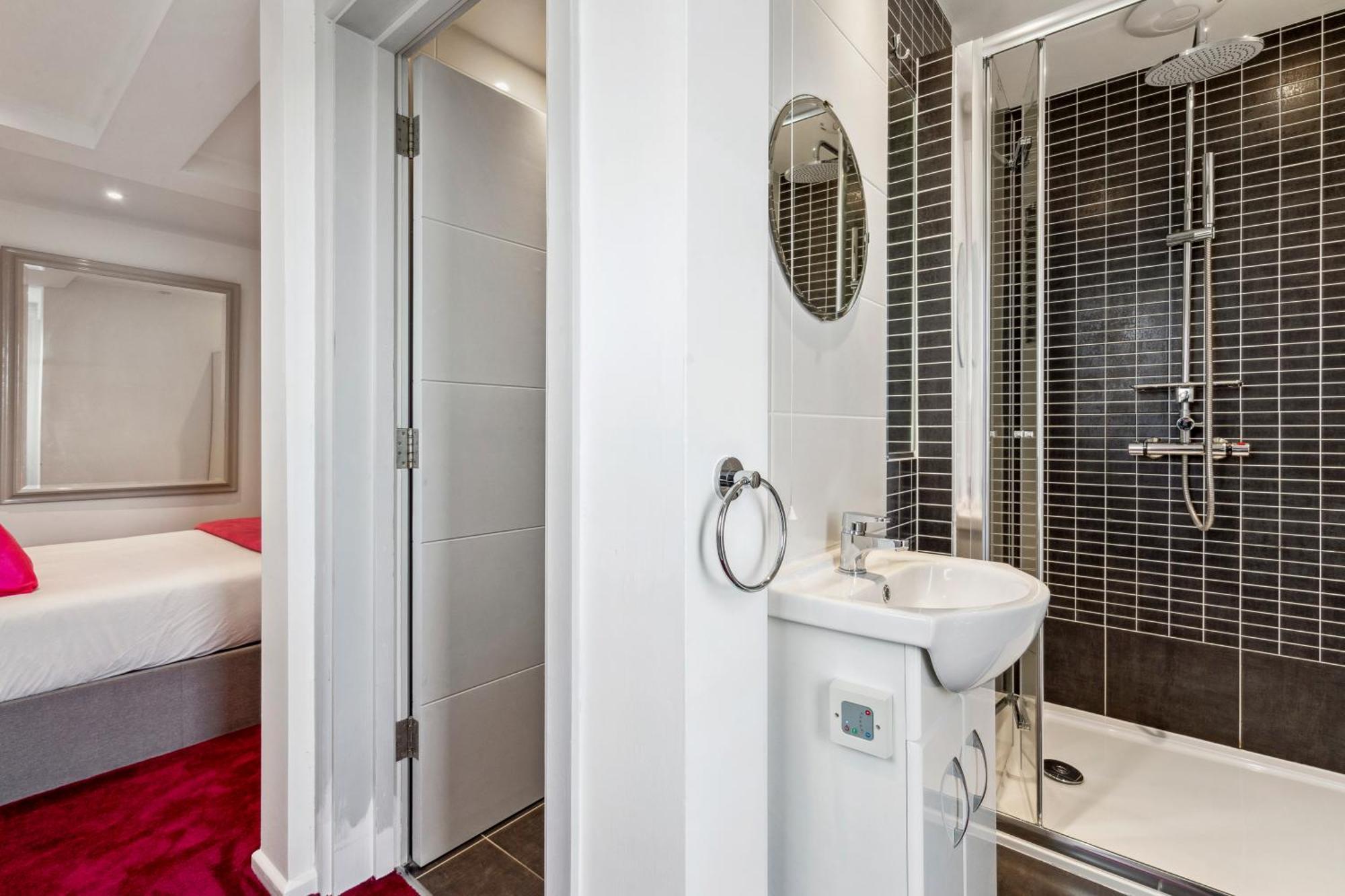 Marine House Hotel ลีมิงตัน ภายนอก รูปภาพ